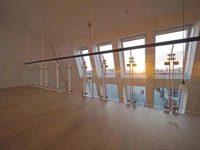 MARIAHILFER STRASSE | loftartige 3-Zimmer-Dachgeschoß-Wohnung mit Balkon | U3 "Neubaugasse" – Bild 3