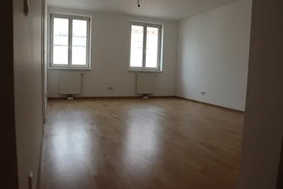 Frisch generalsanierte 2-Zimmer Wohnung in Top Lage