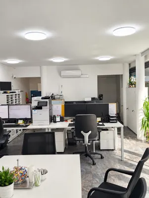 Gewerbeimmobilie mieten in Wien – 64 m², € 917