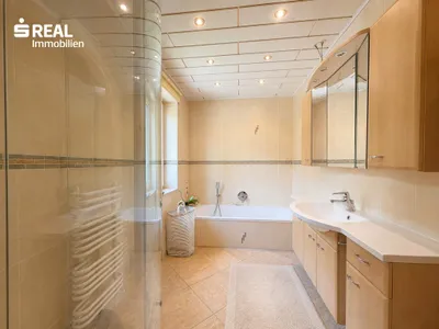 6-Zimmer-Gewerbeimmobilie kaufen in Wiener Neustadt Land – 173 m², € 417.000 – Bild 4 von 28