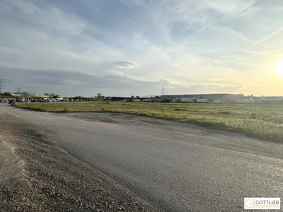 Immobilie kaufen in Bruck an der Leitha – 13 612 m², € 5.500.000 – Bild 9 von 9