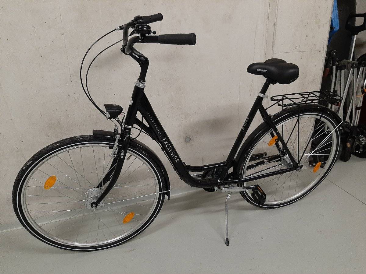 Fahrrad, Tiefeinsteiger,  200,- (5110 Oberndorf bei Salzburg) - willhaben