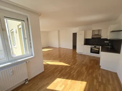 Helle 3-Zimmer-Wohnung mit Balkon und Garten – Bild 3