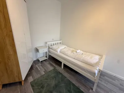 Wohnung mieten in Neunkirchen – 25 m², € 395 – Bild 2 von 3