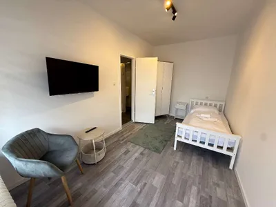 Wohnung mieten in Neunkirchen – 25 m², € 395