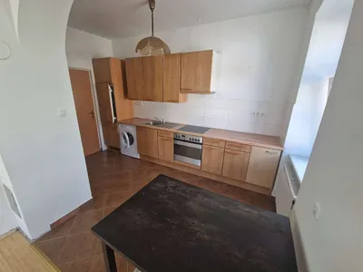 1-Zimmer-Wohnung mieten in Baden – 27 m², € 399