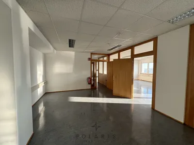 8-Zimmer-Gewerbeimmobilie mieten in Mödling – 399 m², € 4.991