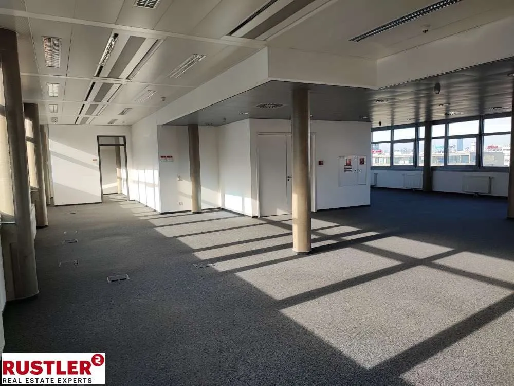 Perfekt angebunden und top aufgeteilt | Bürofläche im T-Center, LANDMARX - View 2