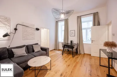 2-Zimmer-Wohnung kaufen in Wien – 42 m², € 215.000 – Bild 1 von 16