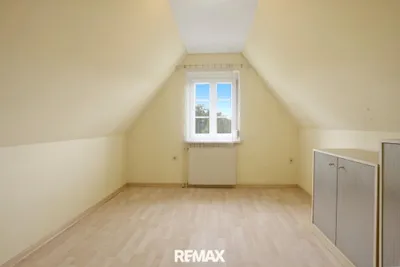 11-Zimmer-Haus kaufen in Linz Land – 243 m², € 640.000 – Bild 15 von 16