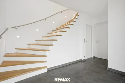 11-Zimmer-Haus kaufen in Linz Land – 243 m², € 640.000 – Bild 4 von 16