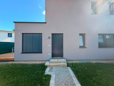 Kleine Wohnung mit großzügigem Garten