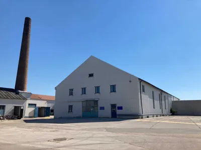 Gewerbeimmobilie mieten in Bruck an der Leitha – 288 m², € 8