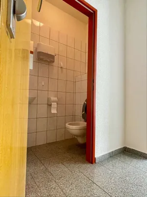 2-Zimmer-Gewerbeimmobilie mieten in Urfahr-Umgebung – 90 m², € 1.318 – Bild 8 von 16