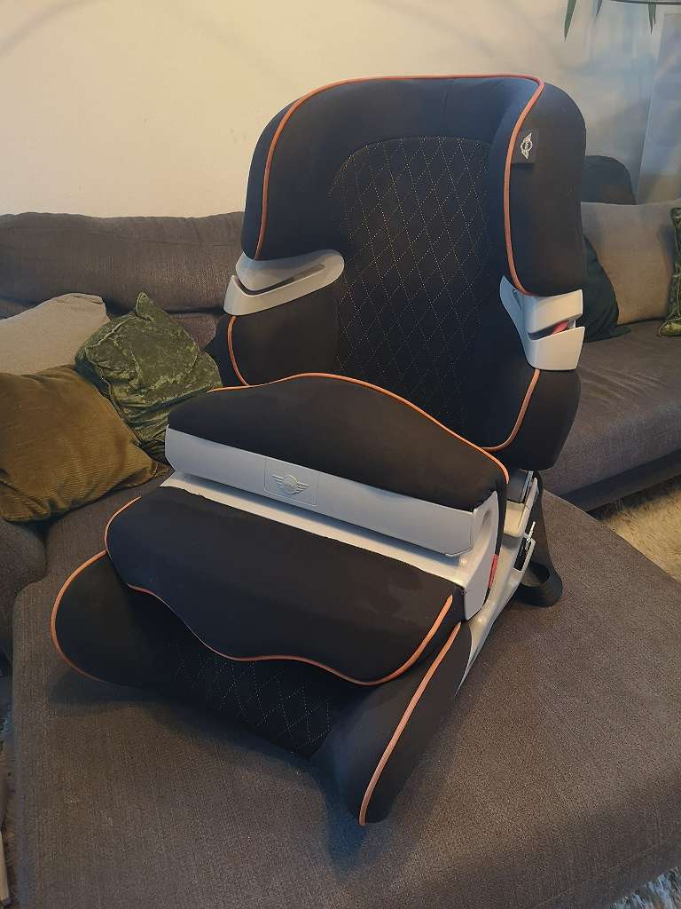 BMW hotsell Mini Kindersitz