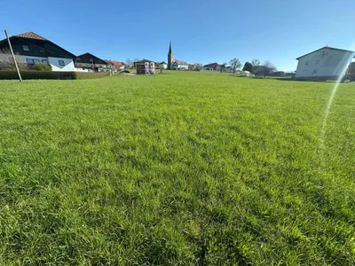 Grundstück kaufen in Ried im Innkreis – 740 m², € 66.600 – Bild 2 von 3