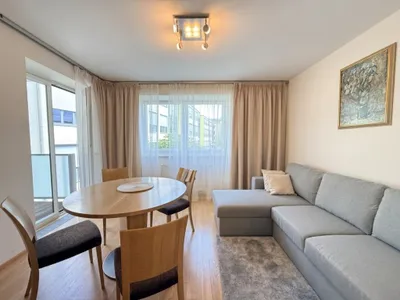 Möblierte 3-Zimmer-Wohnung (90 m²) mit 2 Schlafzimmern, Balkon, Klimaanlage & Garagenoption nahe der U1