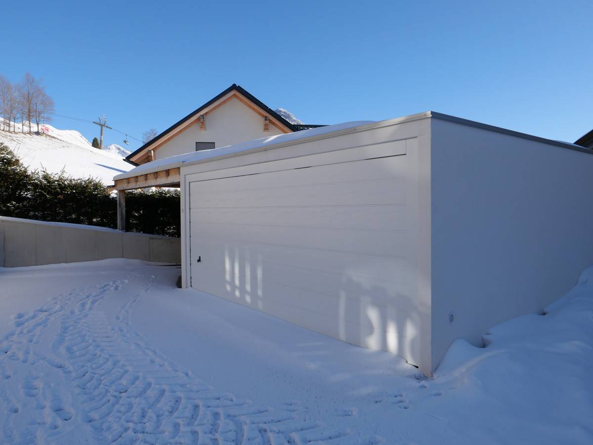 Doppelgarage mit Carport für Skibegeisterte mit E-Ladeanschluss in Tauplitz - Ansicht 2