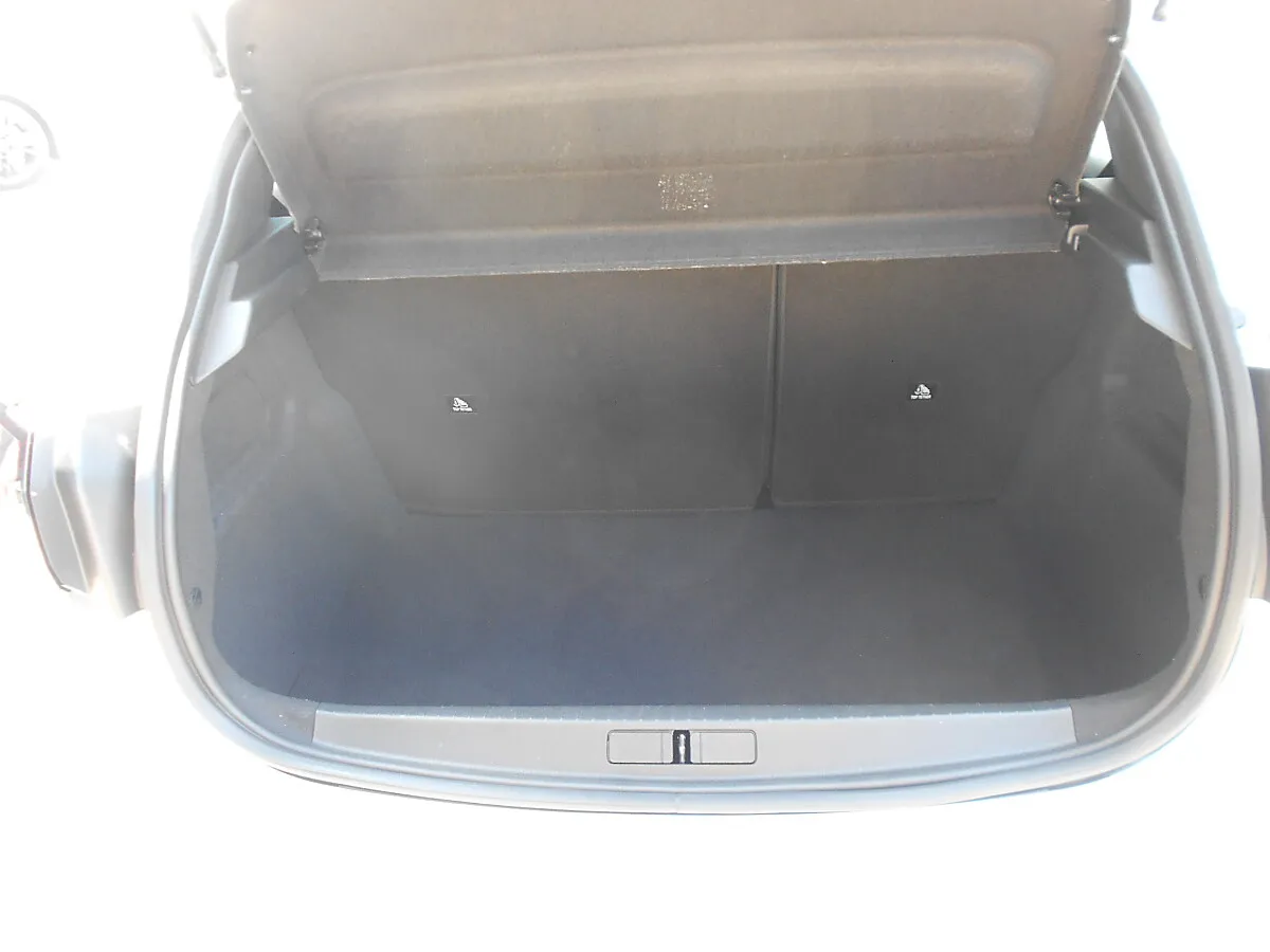 Peugeot 208 1.2 PureTech 75 Active Pack (EURO 6d) – Bild 17