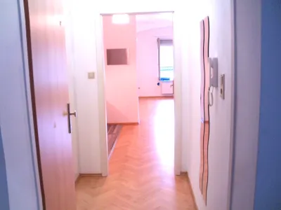 1-Zimmer-Wohnung mieten in Gänserndorf – 37 m², € 520 – Bild 2 von 6