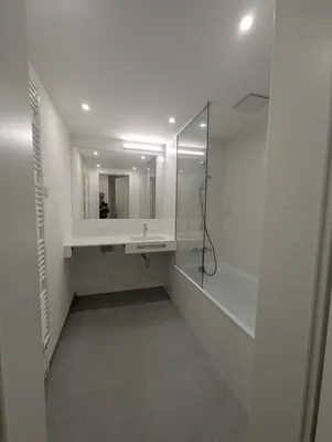 Möblierte Wohnung mit Loggia und Dachterrasse im 5. Bezirk – Bild 3