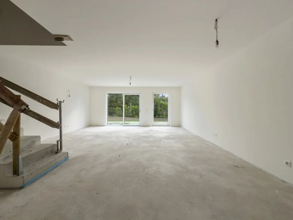 Nur noch ein Haus verfübar! Platz zum Leben: 136m² Wohnfläche & 54m² Wohn-/Essbereich im Grünen - Widok 2
