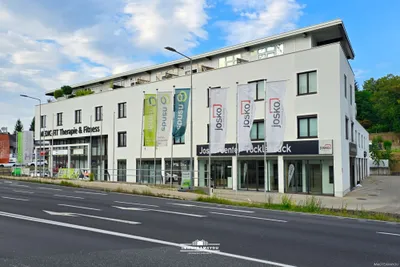 Gewerbeimmobilie kaufen in Vöcklabruck – 752 m², € 1.675.000 – Bild 2 von 21
