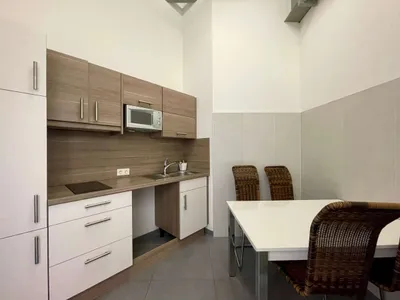 Gewerbeimmobilie mieten in Bruck an der Leitha – 266 m², € 3.059 – Bild 10 von 18