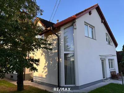 6-Zimmer-Gewerbeimmobilie kaufen in Linz Land – 207 m², € 598.000 – Bild 1 von 24