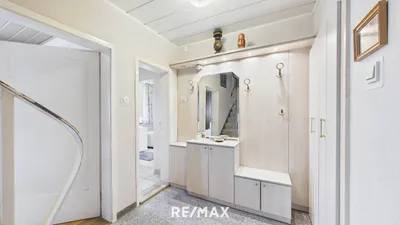 6-Zimmer-Gewerbeimmobilie kaufen in Linz Land – 207 m², € 598.000 – Bild 15 von 24