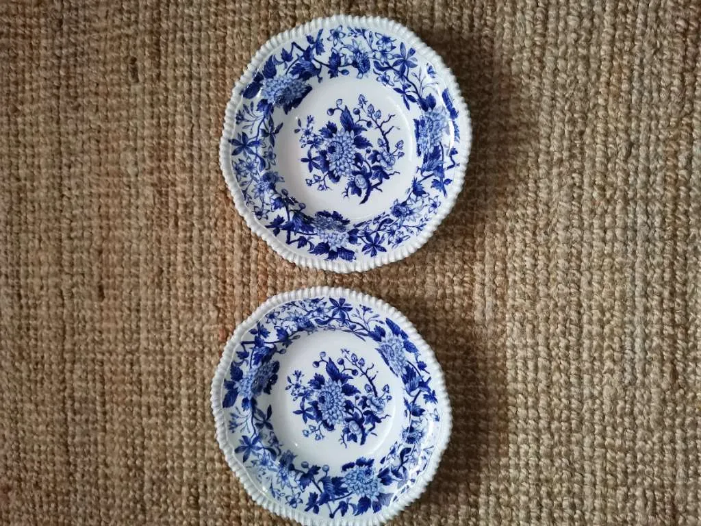 Porzellan - Englisch, € 5,- (5424 Rengerberg)