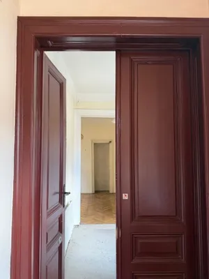 3 Zimmer Stilvoller Altbauwohnung mit Charme, 3 Stock ohne Lift in Top Lage – Bild 2