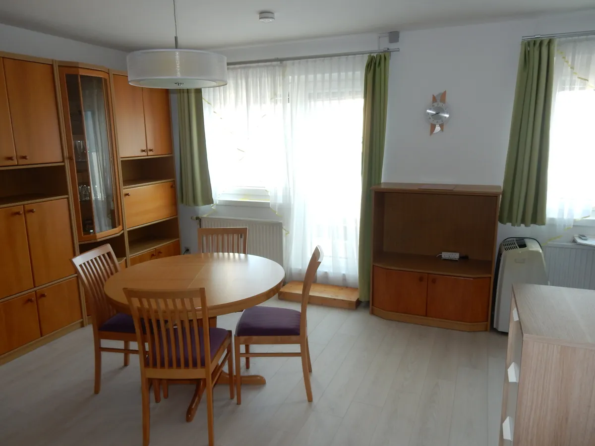 Teilmöblierte Wohnung mit gartenseitiger Terrasse, Nähe Augarten, Wien
