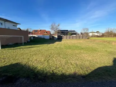 Grundstück kaufen in Wels-Land – 947 m², € 398.000