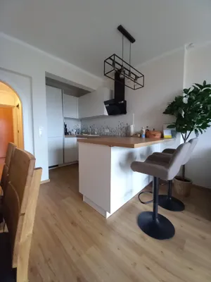 Ab 01.11. Zentrale moderne 2-Zimmer-Wohnung mit Loggia, photo 1