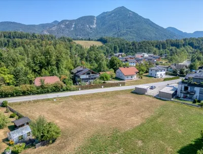 Grundstück kaufen in Salzburg-Umgebung – 1 300 m², € 349.000 – Bild 1 von 4