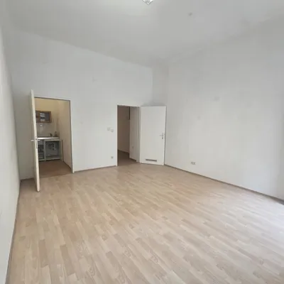 1-Zimmer-Gewerbeimmobilie mieten in Wien – 34 m², € 458 – Bild 3 von 9