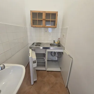 1-Zimmer-Gewerbeimmobilie mieten in Wien – 34 m², € 458 – Bild 5 von 9