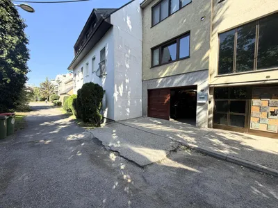 Gewerbeimmobilie mieten in Wien – 320 m², € 2.365