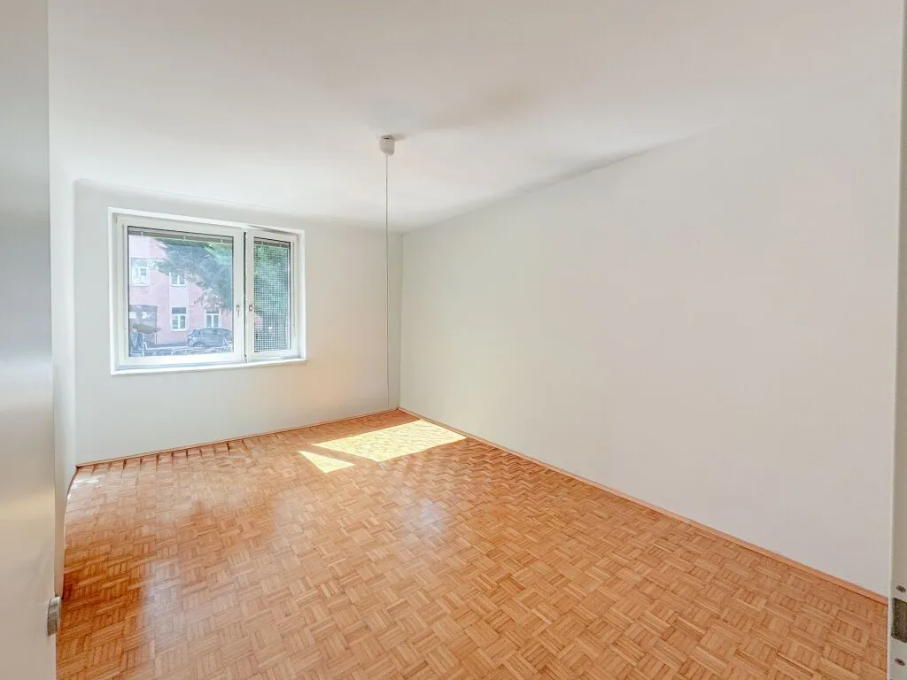 Innenhofidylle mit urbanem Puls - sanierte 2-Zimmerwohnung Nähe Wilhelmsdorfer Park - Ansicht 3