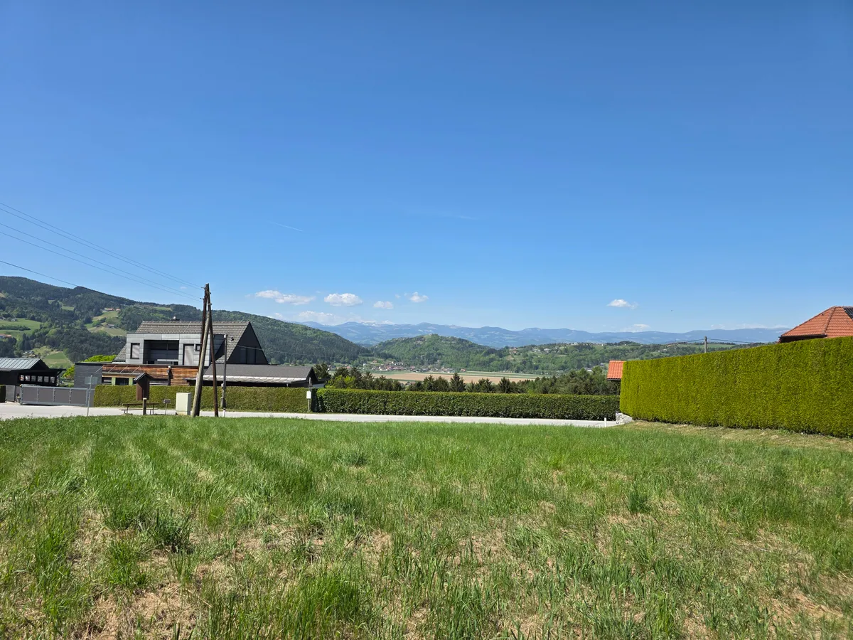 Sonniges Grundstück, grandiose Fernsicht, keine 20 Minuten nach Graz, St. Johann/ Hohenburg - Ansicht 2
