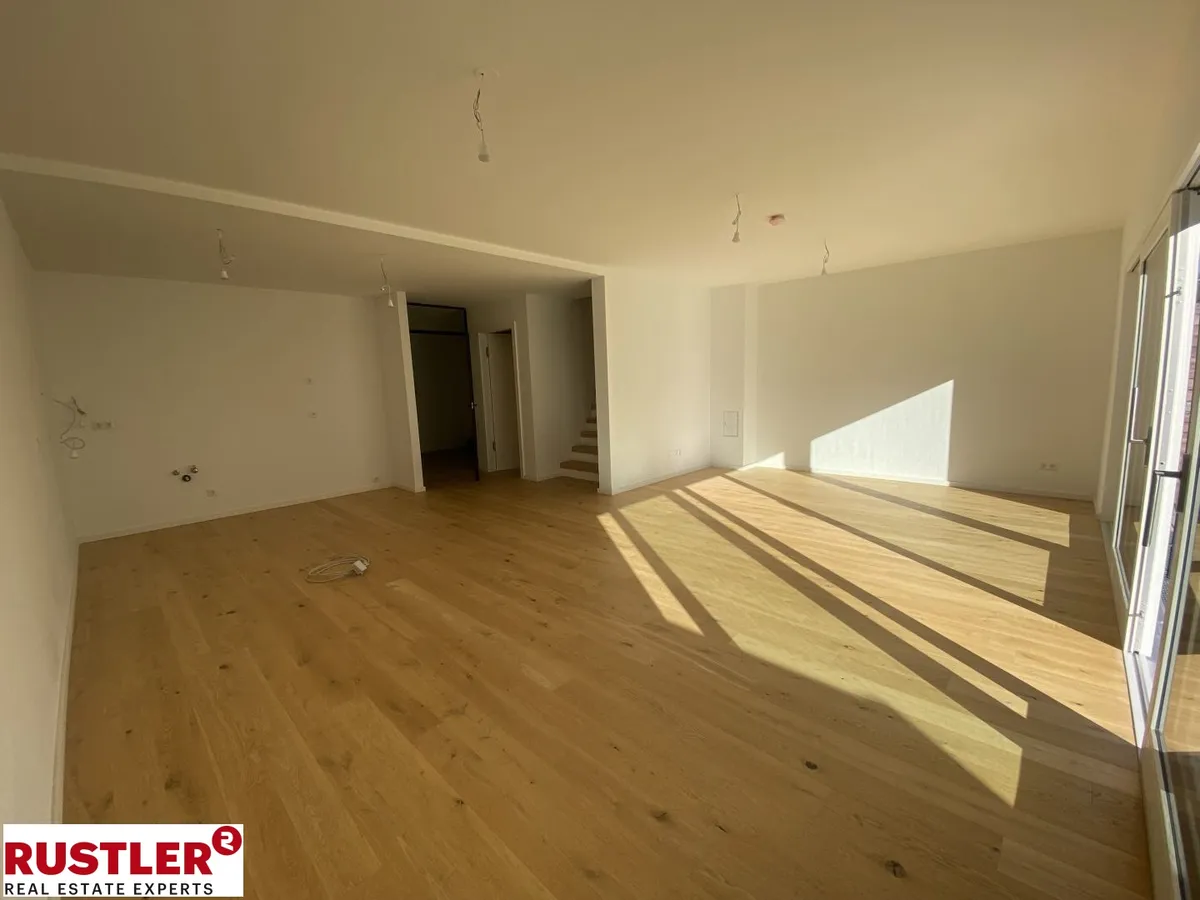 Sonniges Reihenhaus mit Eigengarten & Badeteich | Provisionsfrei - Ansicht 2