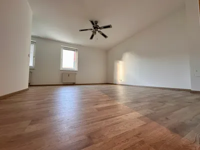 1-Zimmer-Wohnung mieten in Wiener Neustadt – 41 m², € 650 – Bild 1 von 14
