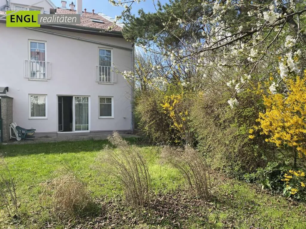 Großzügiges Reihenhaus mit Garten und Balkon, 1100 Wien Unterlaa in