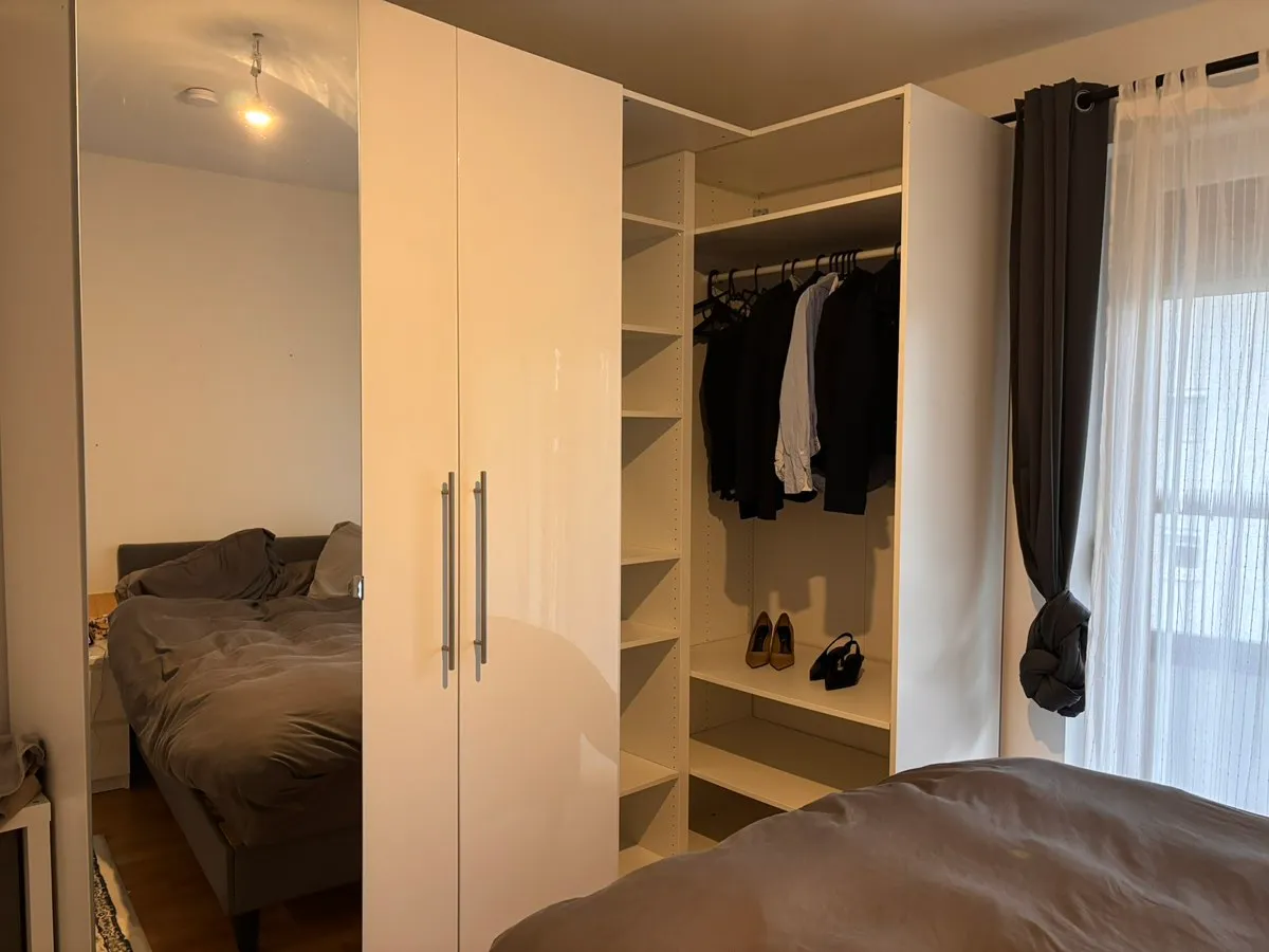 Ikea Pax- Eckschrank, € 350,- (9020 Klagenfurt)