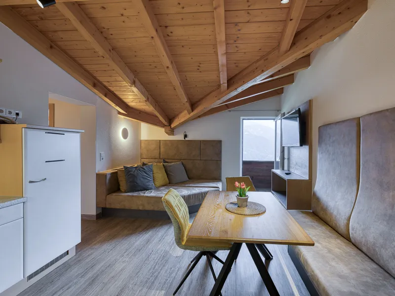 ApartHotel mit 14 Apartments in TOP-Panorama-Ski in Ski out-Lage in Fiss - Widok 3
