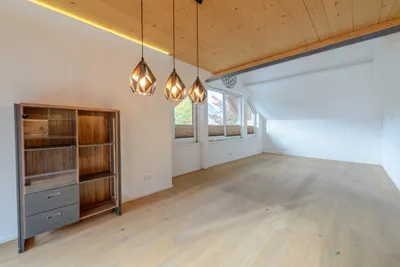 7-Zimmer-Gewerbeimmobilie kaufen in Gmunden – 239,43 m² – Bild 9 von 15