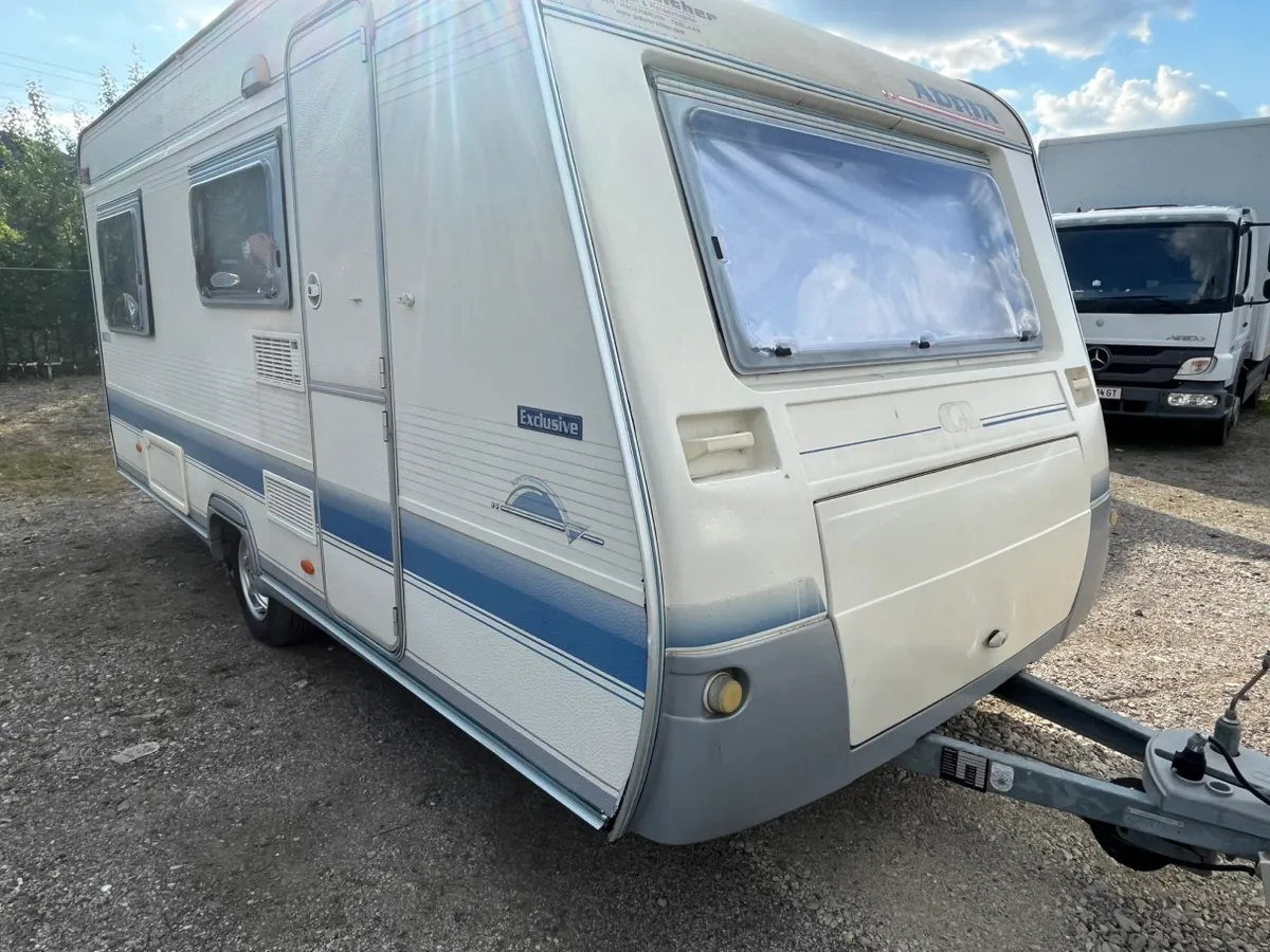 Adria Exklusiv.  B 462 DP