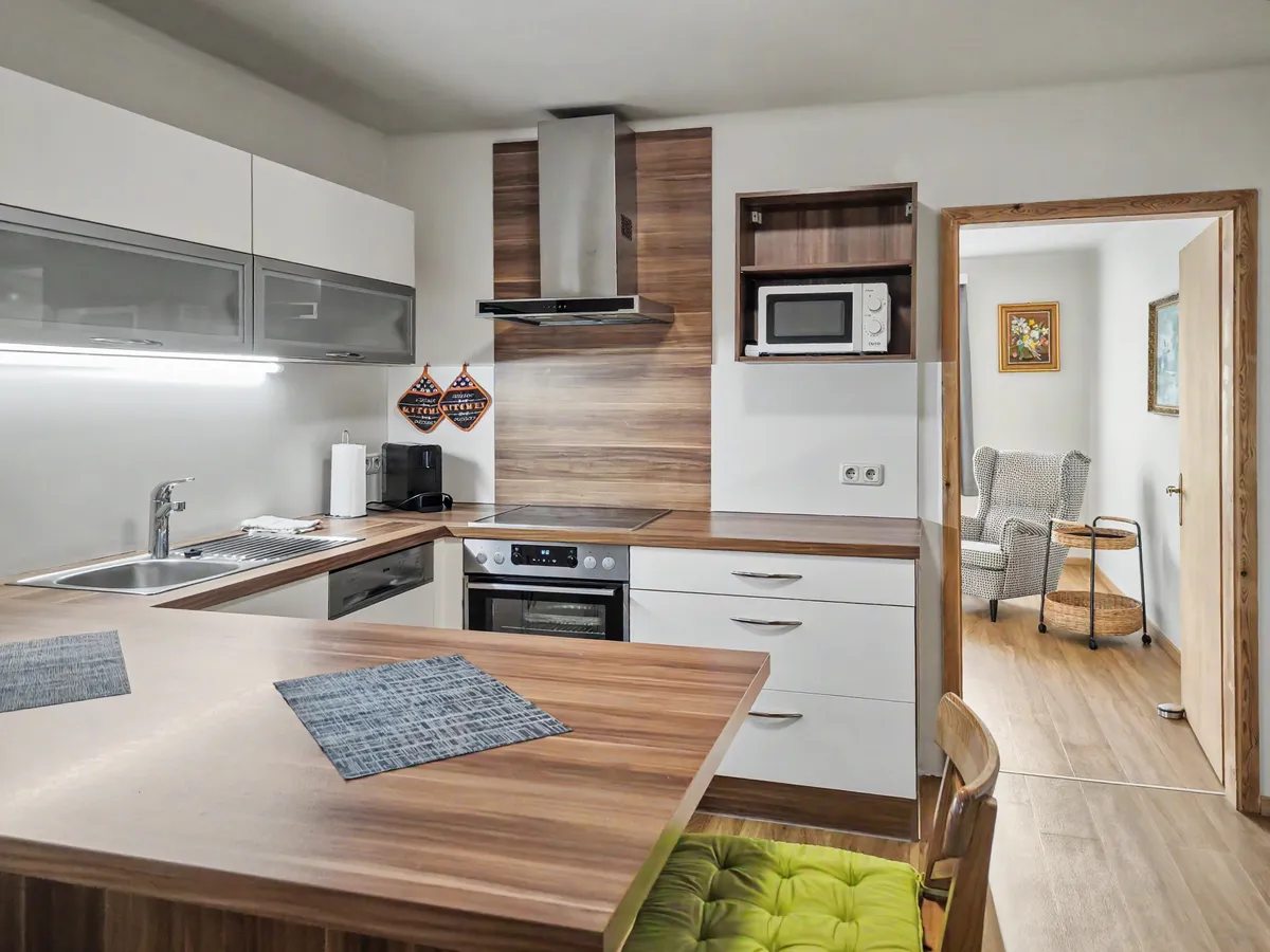 Wohnung für 1-6 Monate - Warmmiete ALL IN + Parkplatz - Ansicht 3