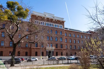 4-Zimmer-Wohnung mieten in Wien – 135 m², € 9.500 – Bild 18 von 27